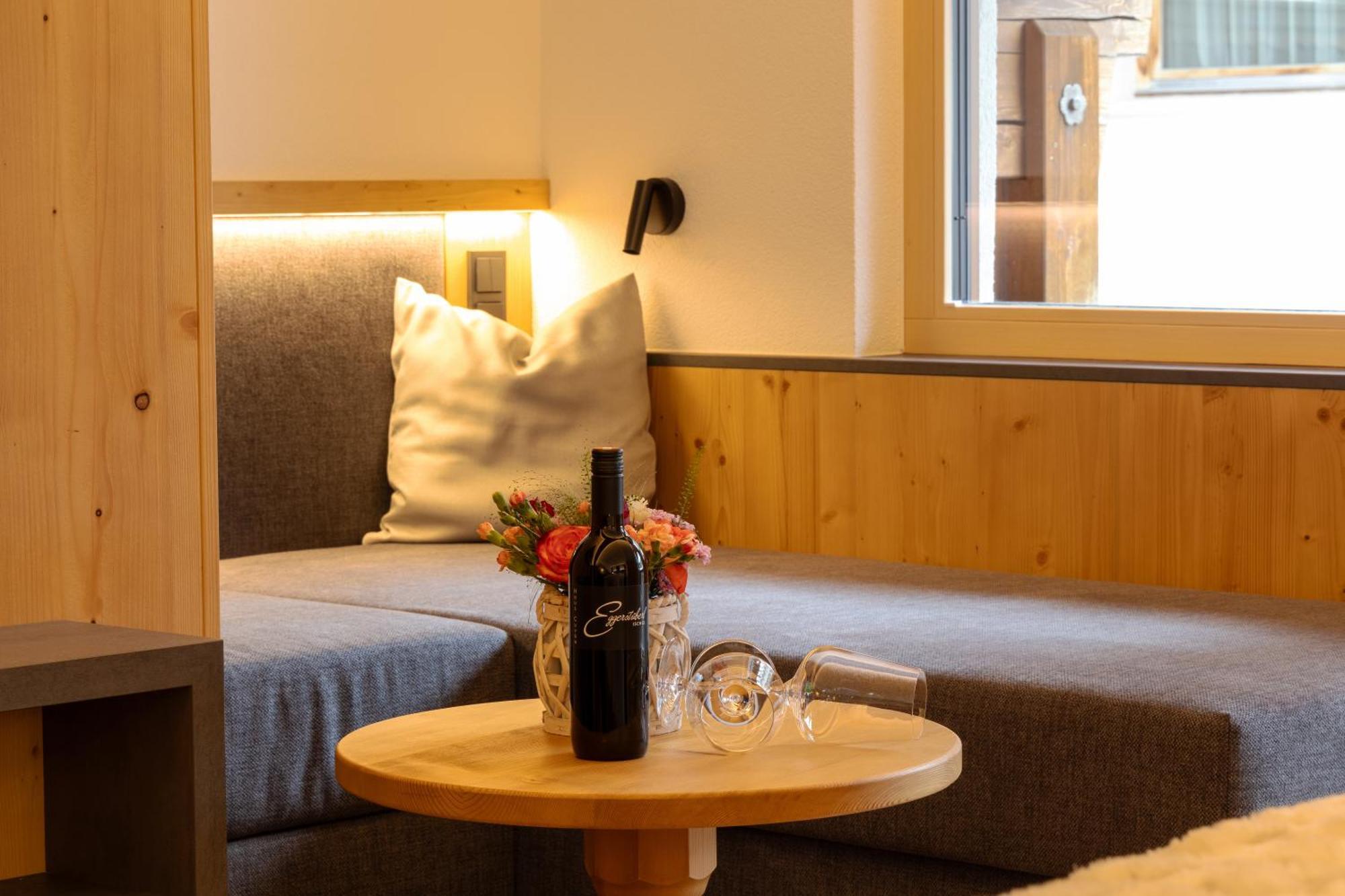 Eggerstueberl Otel Ischgl Dış mekan fotoğraf