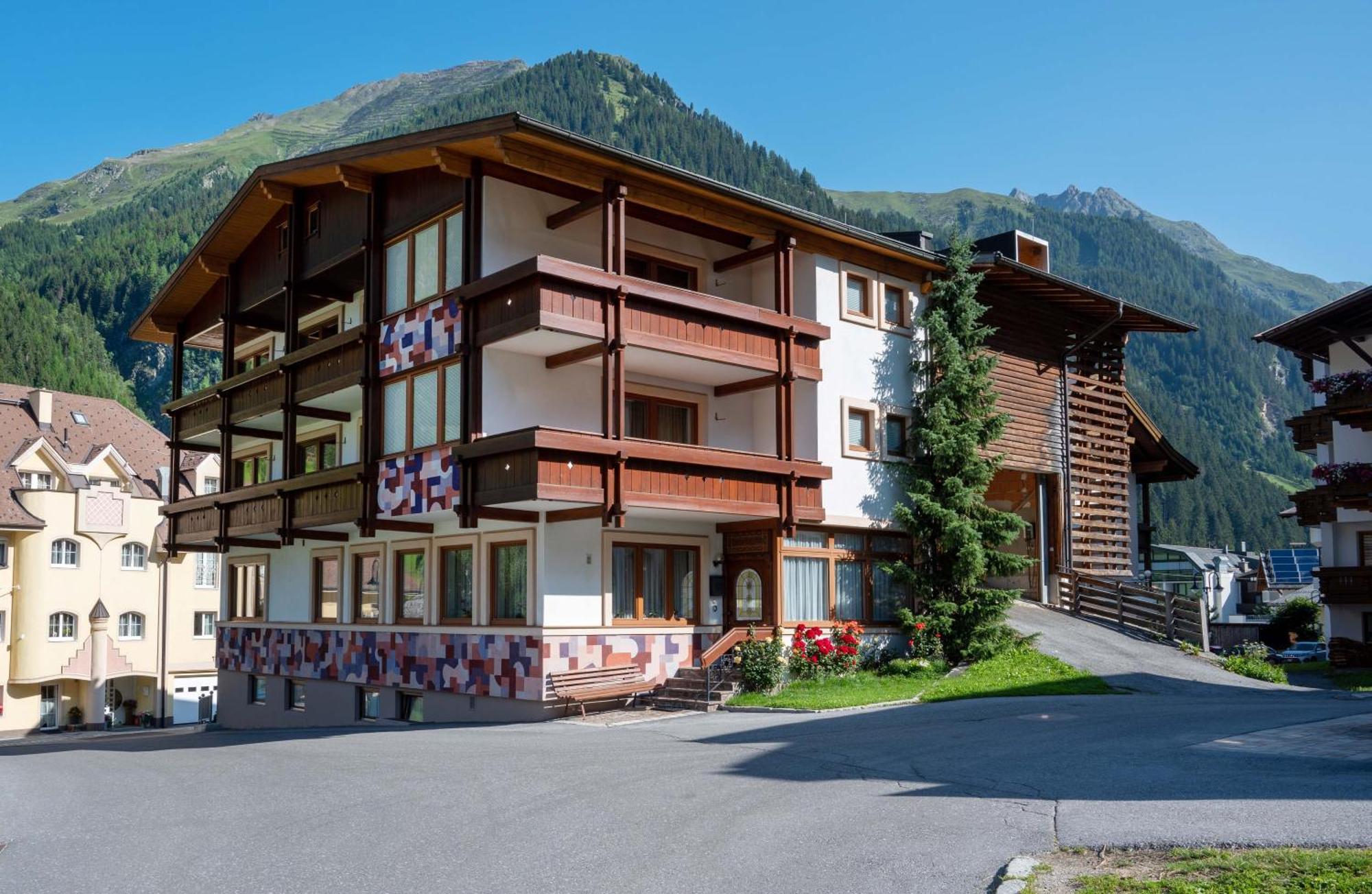 Eggerstueberl Otel Ischgl Dış mekan fotoğraf